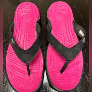 Disney Crocs (Mickey) - like new!